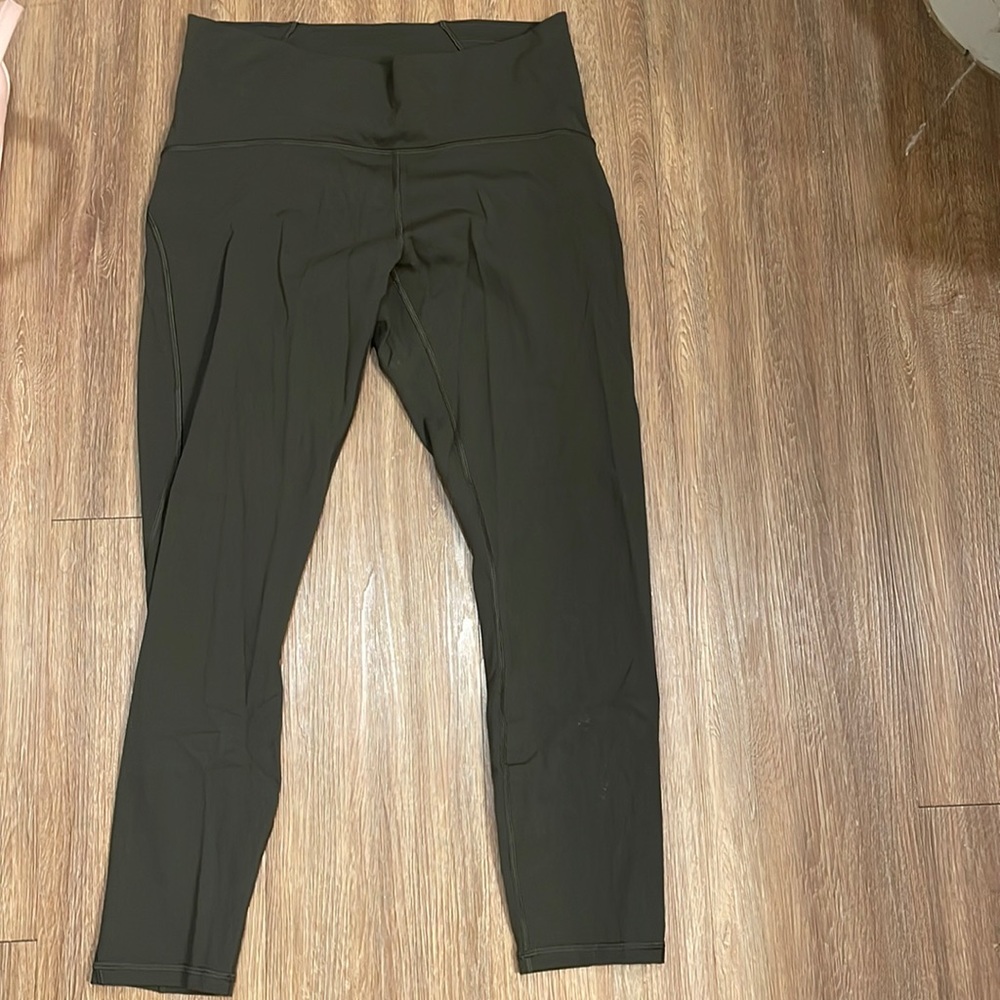 Lululemon leggings!